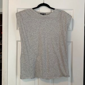 Express top with shoulder pads
